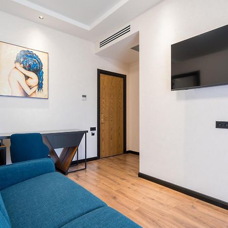Olympus Hotel By Umbrella Tbilisi Ngoại thất bức ảnh