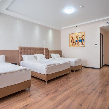Olympus Hotel By Umbrella Tbilisi Ngoại thất bức ảnh