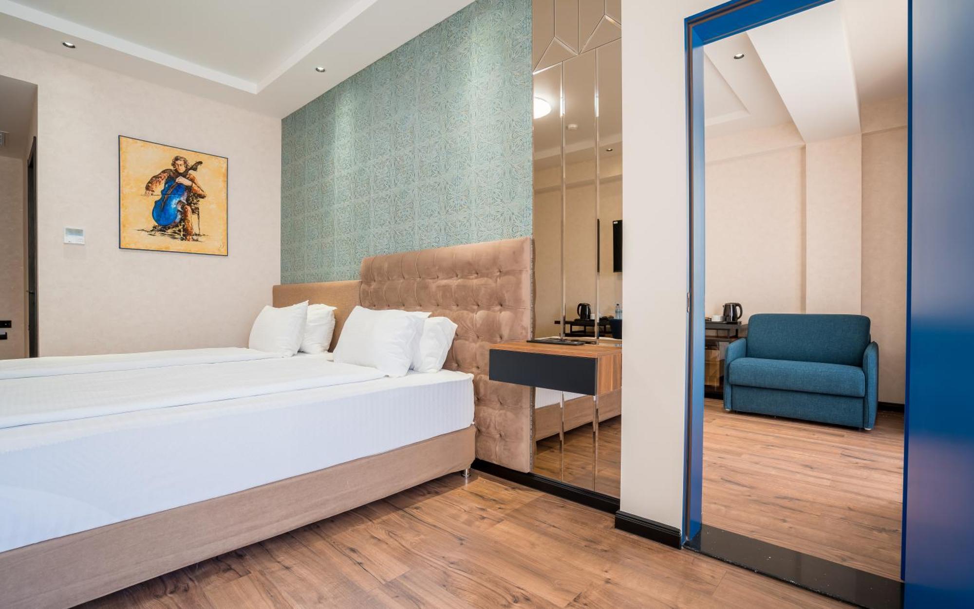 Olympus Hotel By Umbrella Tbilisi Ngoại thất bức ảnh