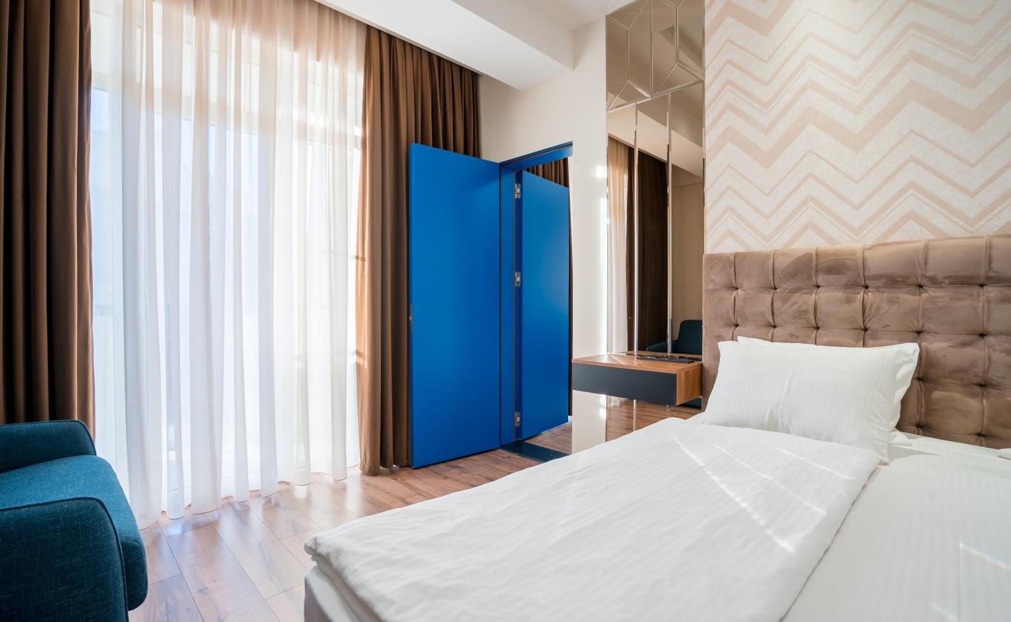 Olympus Hotel By Umbrella Tbilisi Ngoại thất bức ảnh