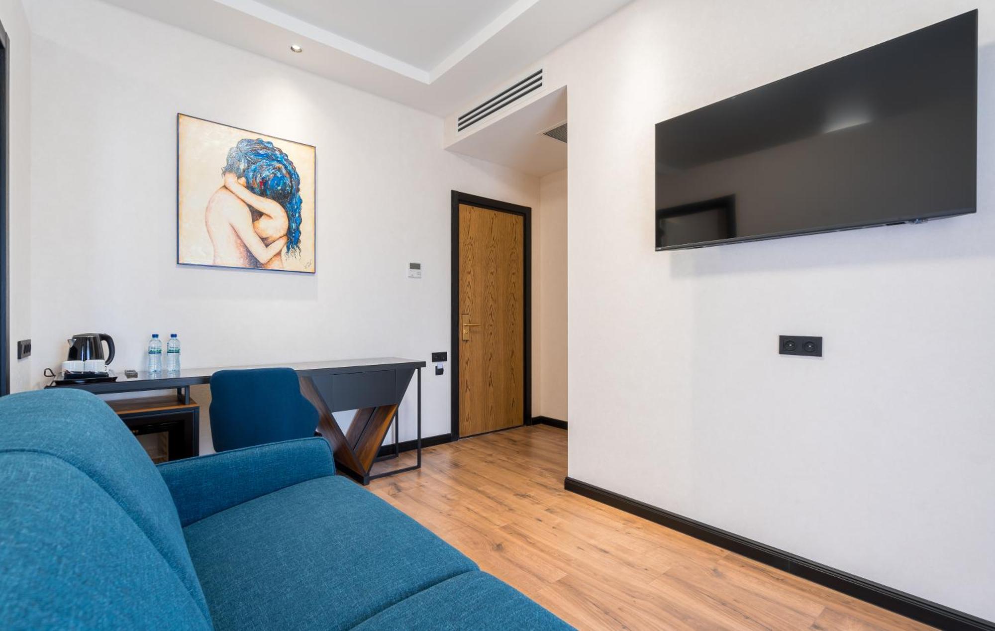 Olympus Hotel By Umbrella Tbilisi Ngoại thất bức ảnh