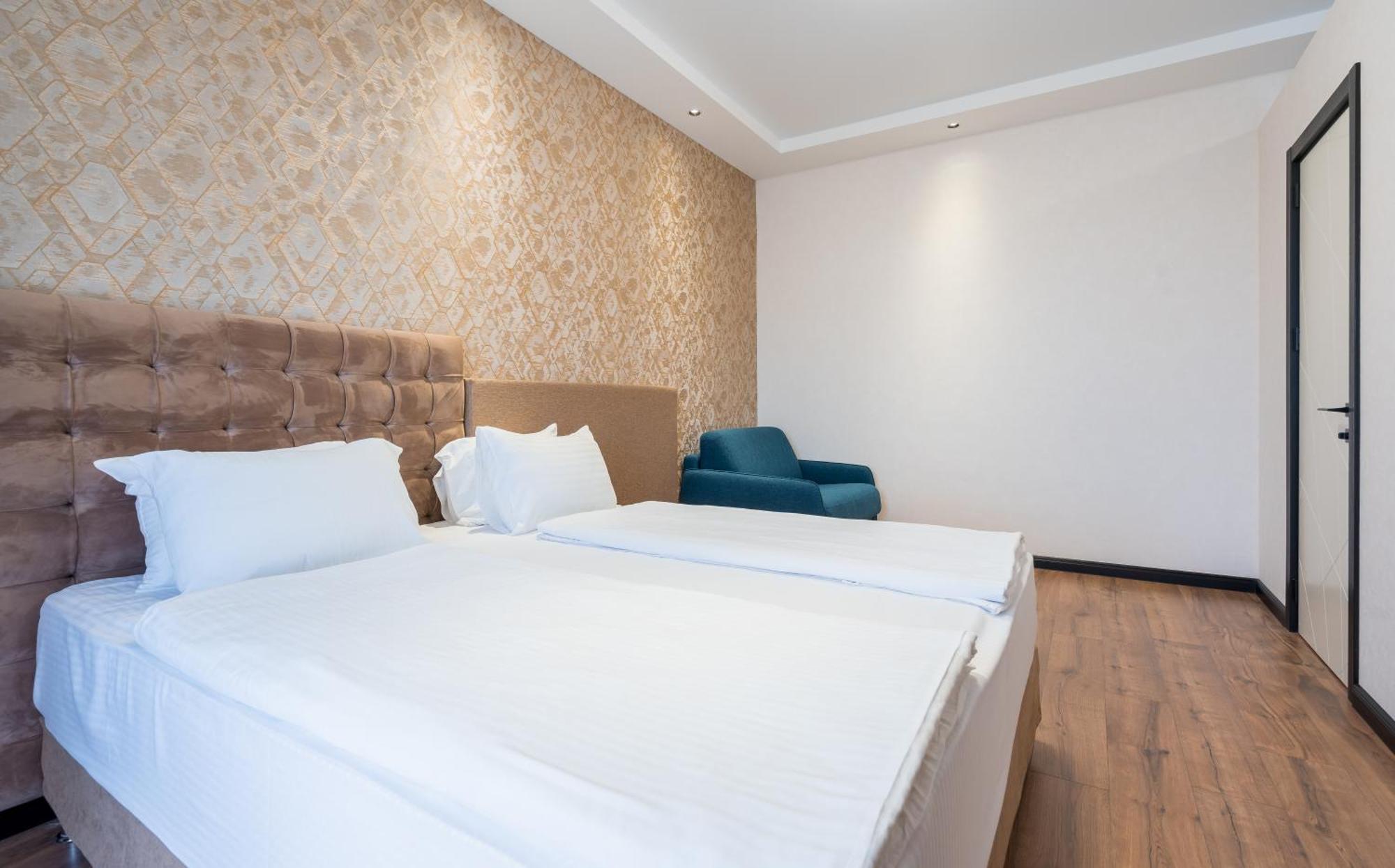 Olympus Hotel By Umbrella Tbilisi Ngoại thất bức ảnh