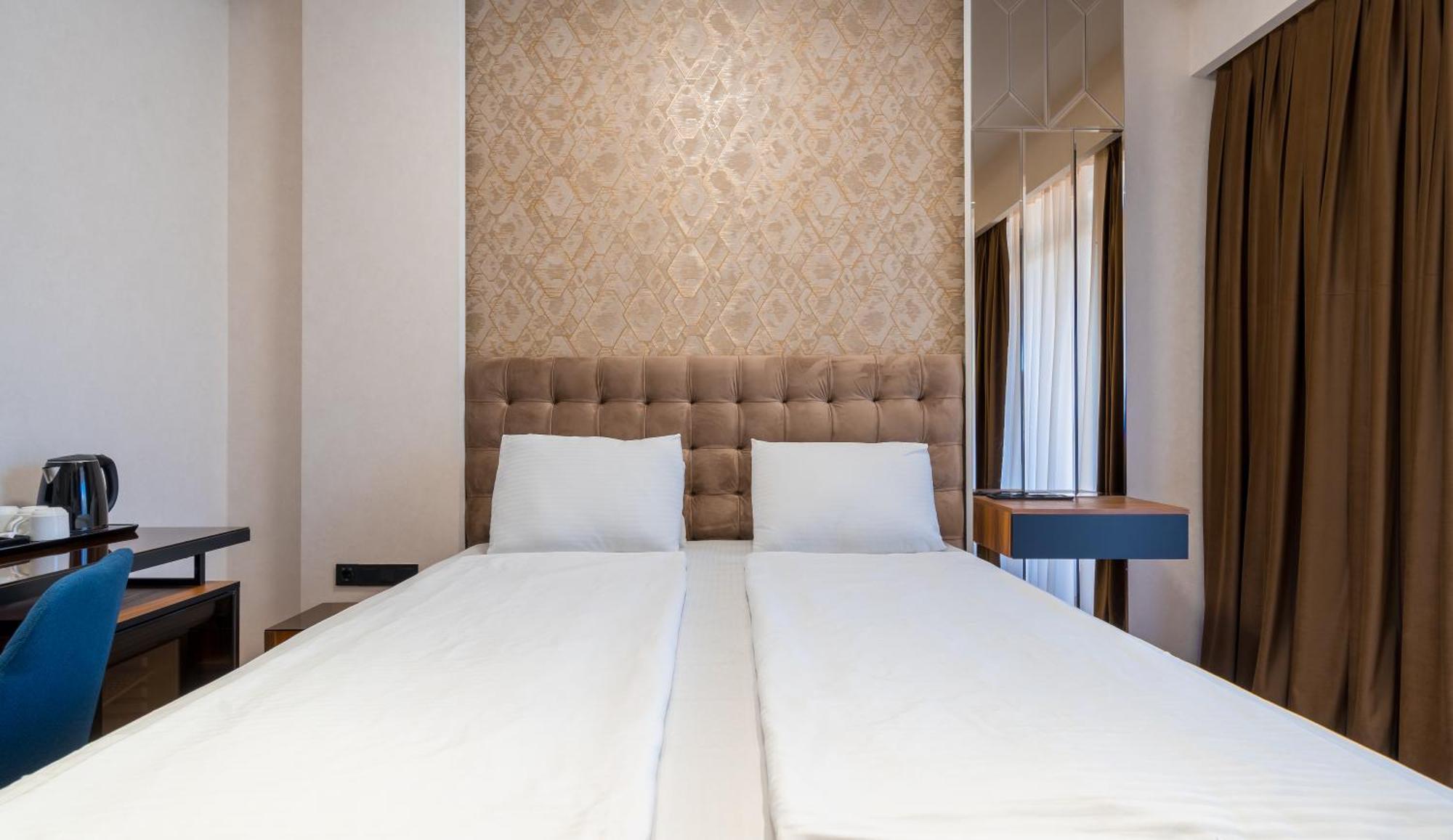 Olympus Hotel By Umbrella Tbilisi Ngoại thất bức ảnh