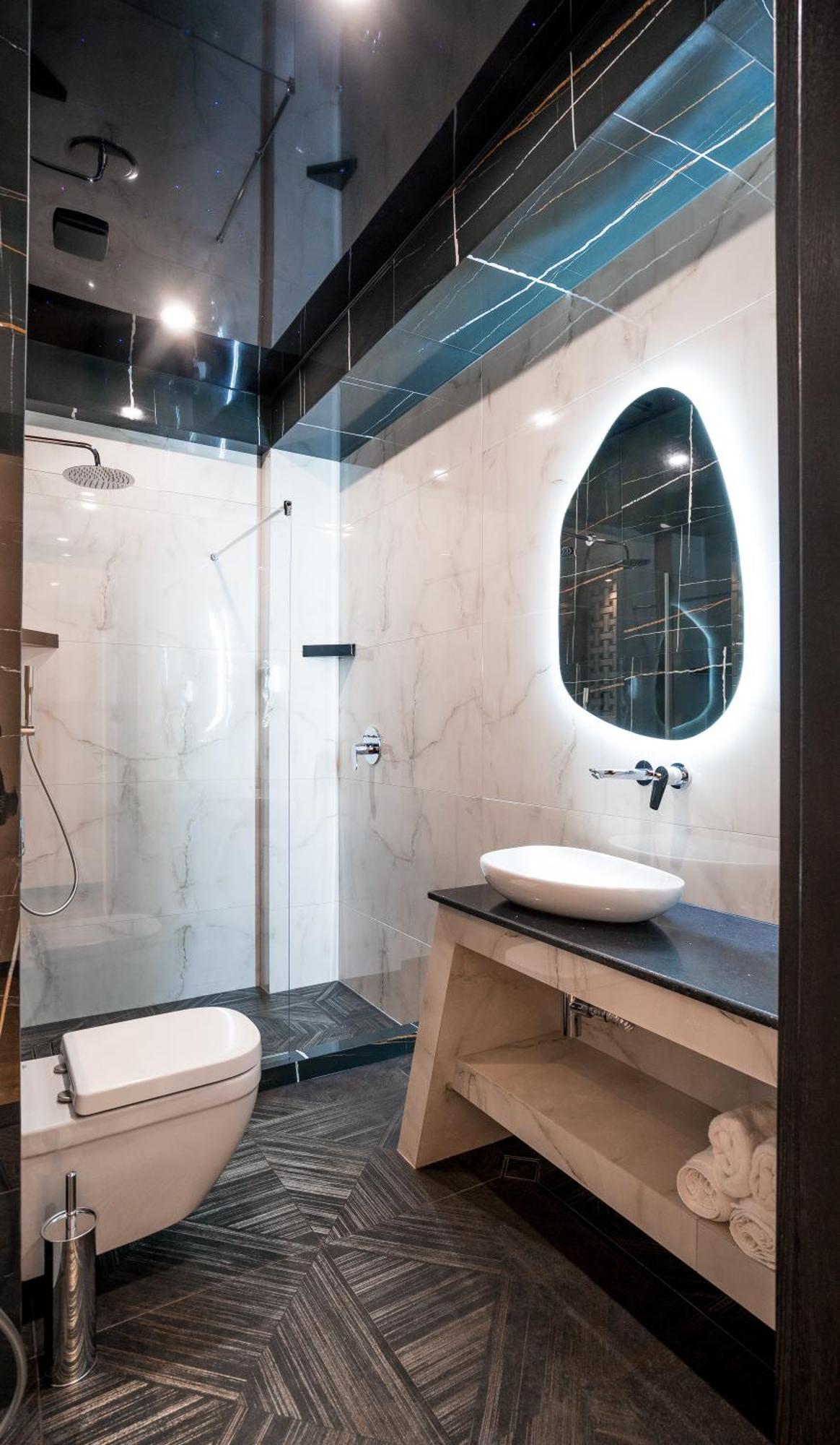 Olympus Hotel By Umbrella Tbilisi Ngoại thất bức ảnh